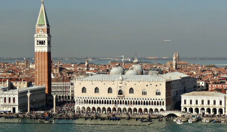 Doge’s Palace – a Venetial Republic Governmental Building made in centuries